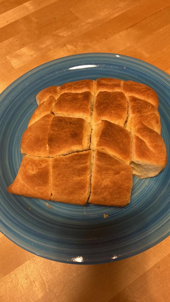 Buchtičky se žloutkovým krémem