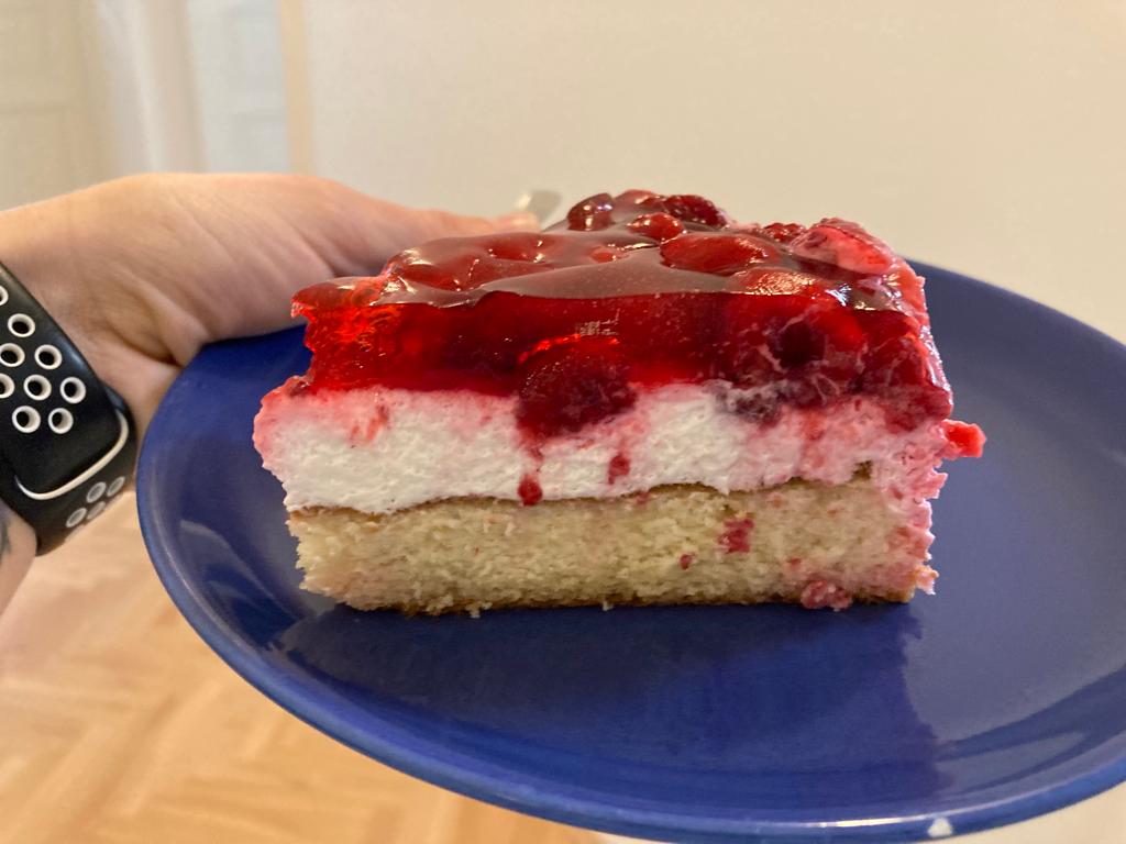 Malinový dortík
